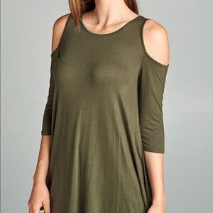 Easel | Oversized Cold Shoulder Knit Tunic, Size Small